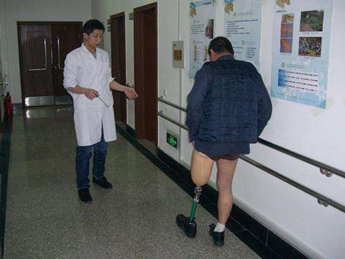 安裝一個(gè)假肢花費(fèi)多少錢假肢產(chǎn)品價(jià)格會(huì)越來(lái)越高么?(圖1)